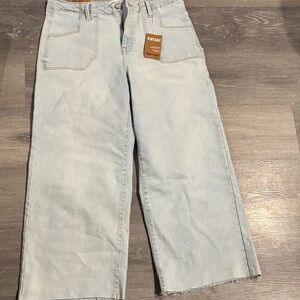 Kensie Girl Women's Relaxed Light Blue Jeans